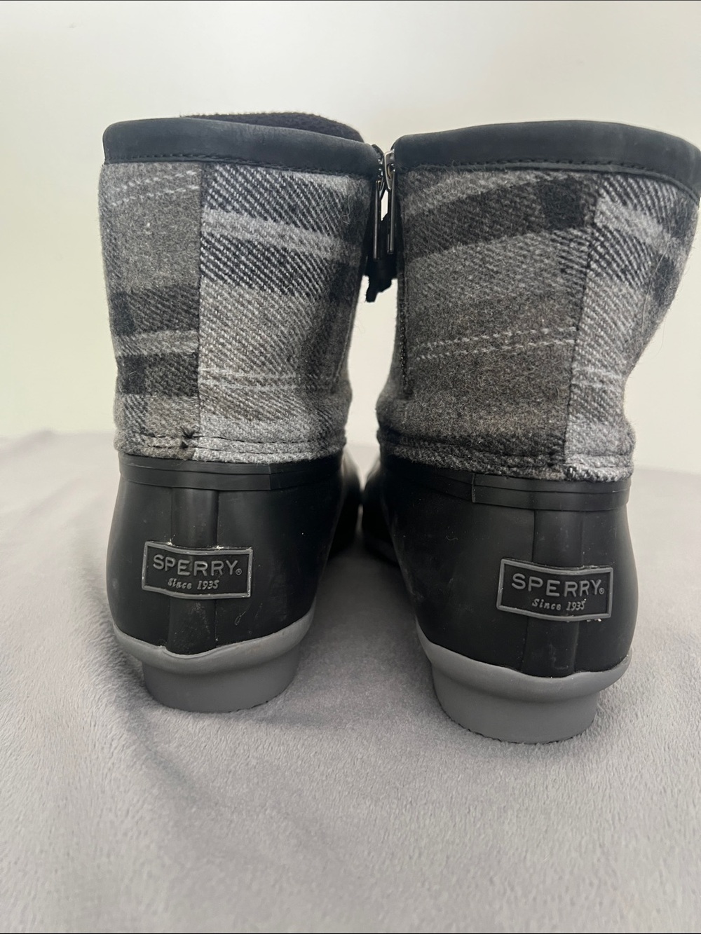 Sperry Women’s Black‎ and Gray Plaid Duck Boots size 7.5 - Picture 9 of 11